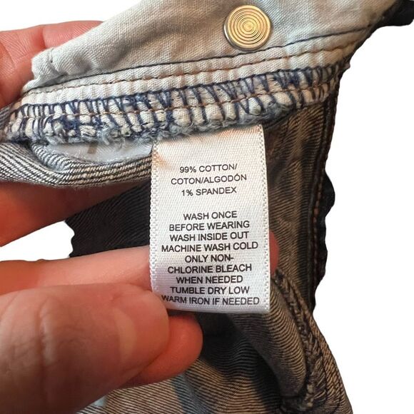 3 for $30! Loft medium wash jean shorts with frayed ends. Size 27 - Picture 6 of 9